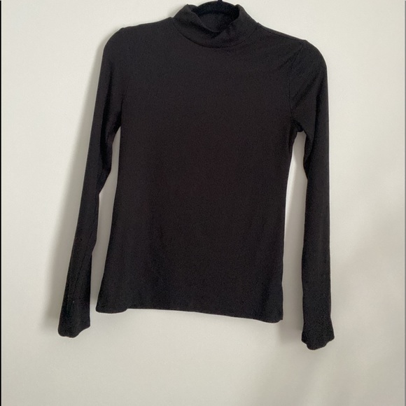 Black | Ribbed Turtleneck - Picture 2 of 2